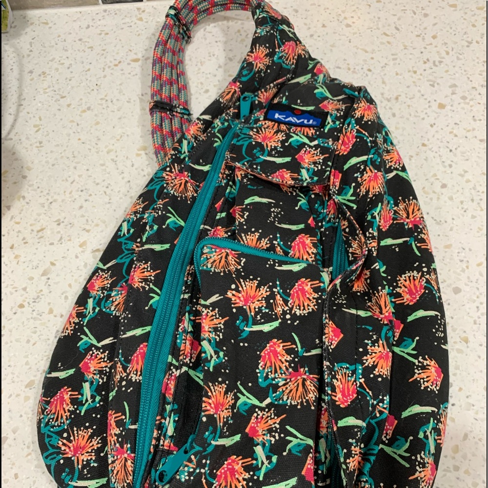 COPY - Kavu Rope Crossbody Bag Excellent Conditio…